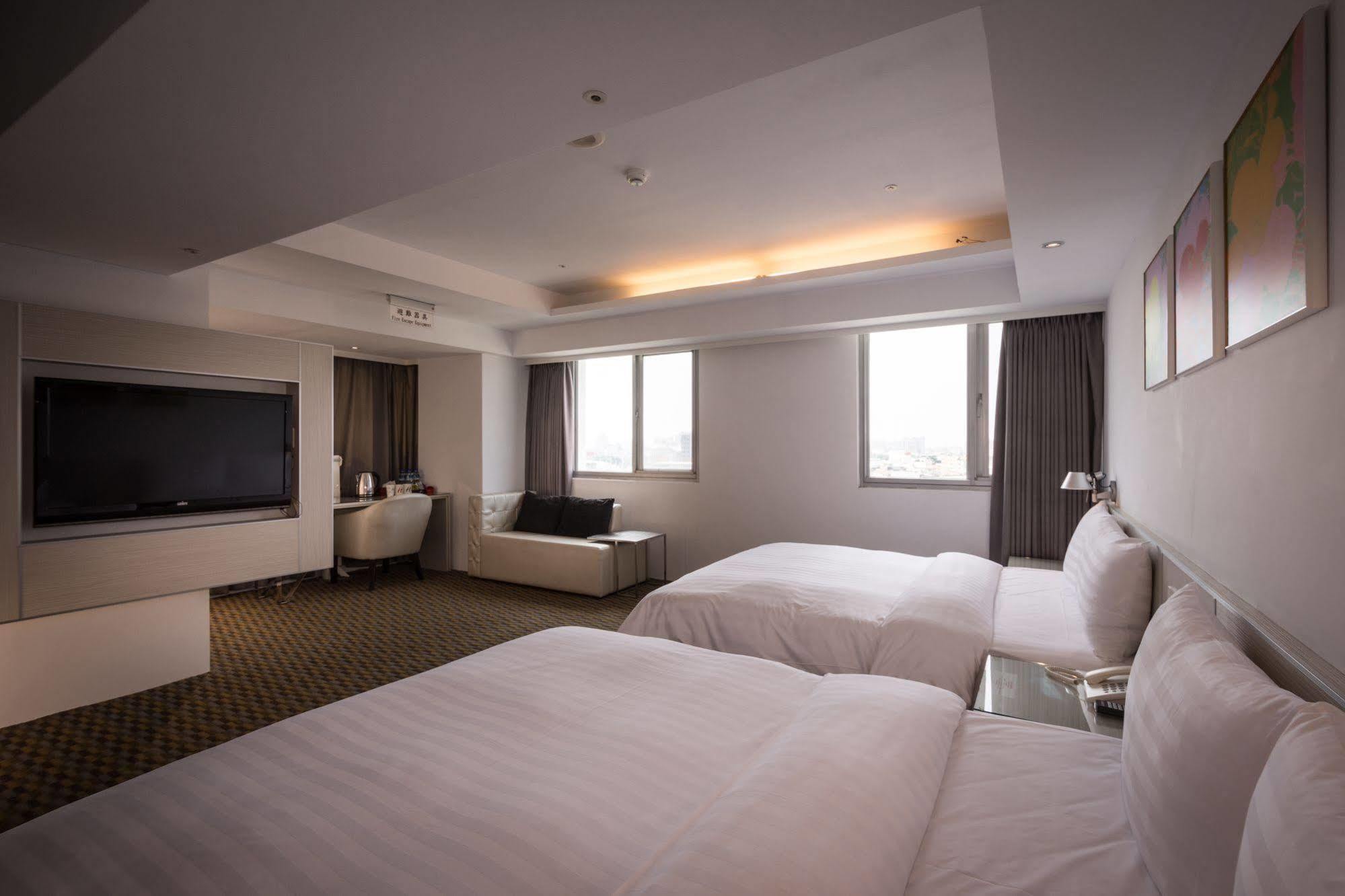 Hotel Hi - Xinmin Τσιάγι Εξωτερικό φωτογραφία